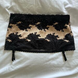 Victoria's Secret Dream Angels Garter Skirt